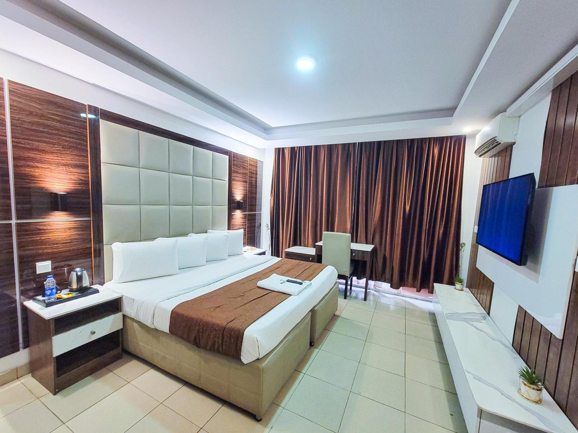 Presken Hotels @ Victoria Island Apese Kültér fotó